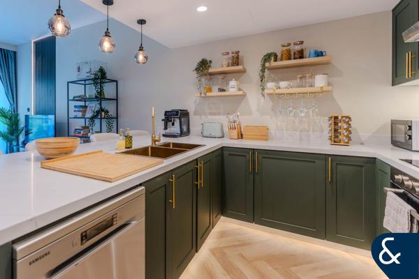 1 Bedroom | Upgraded | Vacant on Transfer